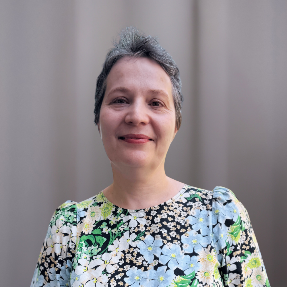 manager-adriana-popescu-1×1